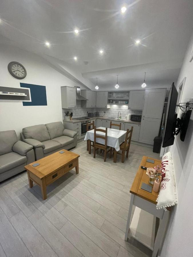 Holiday home Ty Bach Bagillt